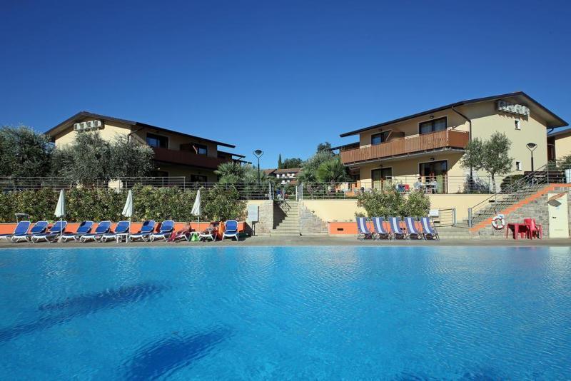 Onda Blu Resort Manerba del Garda Exterior photo